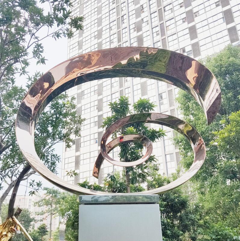 Outdoor stainless steel landscape case for custom sculpture manufacturing