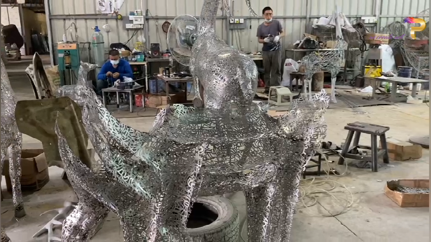 Stainless steel deer outdoor garden art sculpture