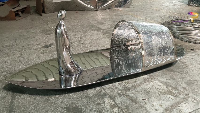 Stainless Steel Boat with Man to memory the poet Qu Yuan and Dragon Boat Festival - Pico Art